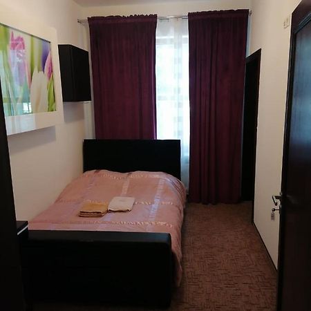 Апартаменти Apartament D-4 Варшава Екстер'єр фото